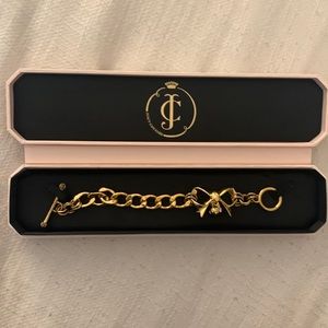 Juicy Couture Bow Heart Dangle Bracelet Gold
